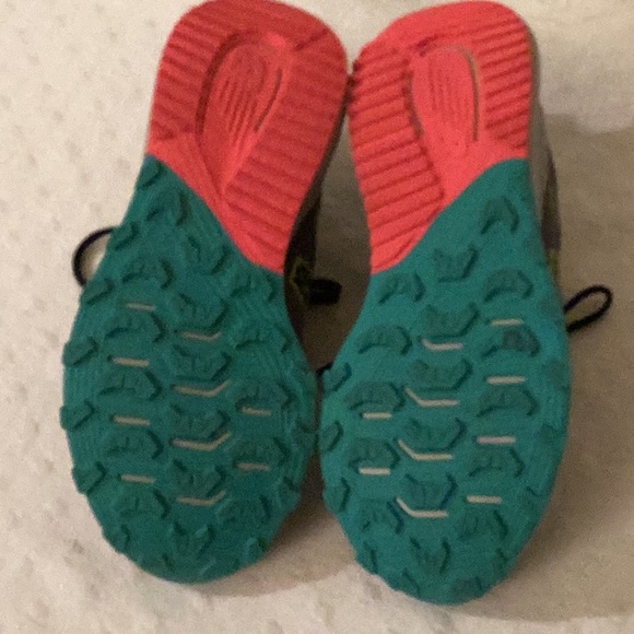 New Balance trail nitro Dynasoft,, dark gray running ladies sneakers # 8 M. - Picture 8 of 8